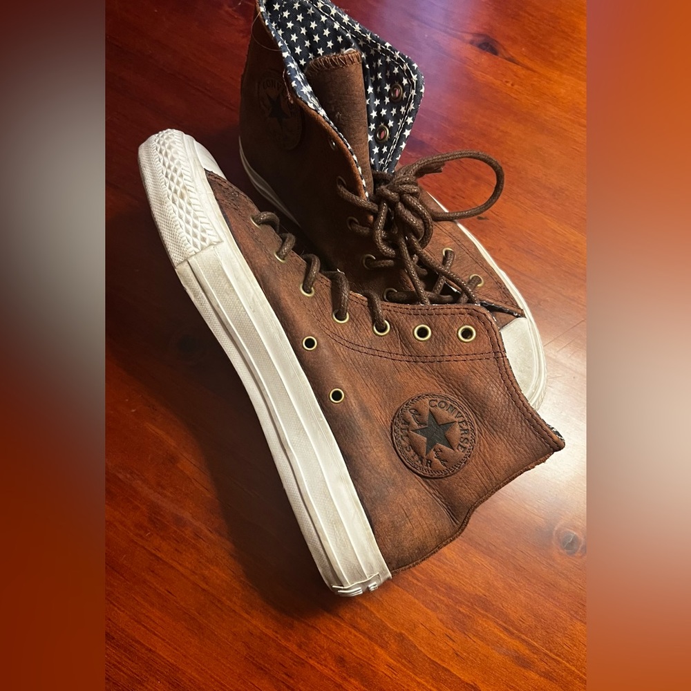 Converse high top